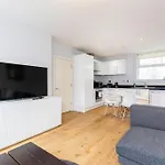 Luxury Central Camden Apartment C1